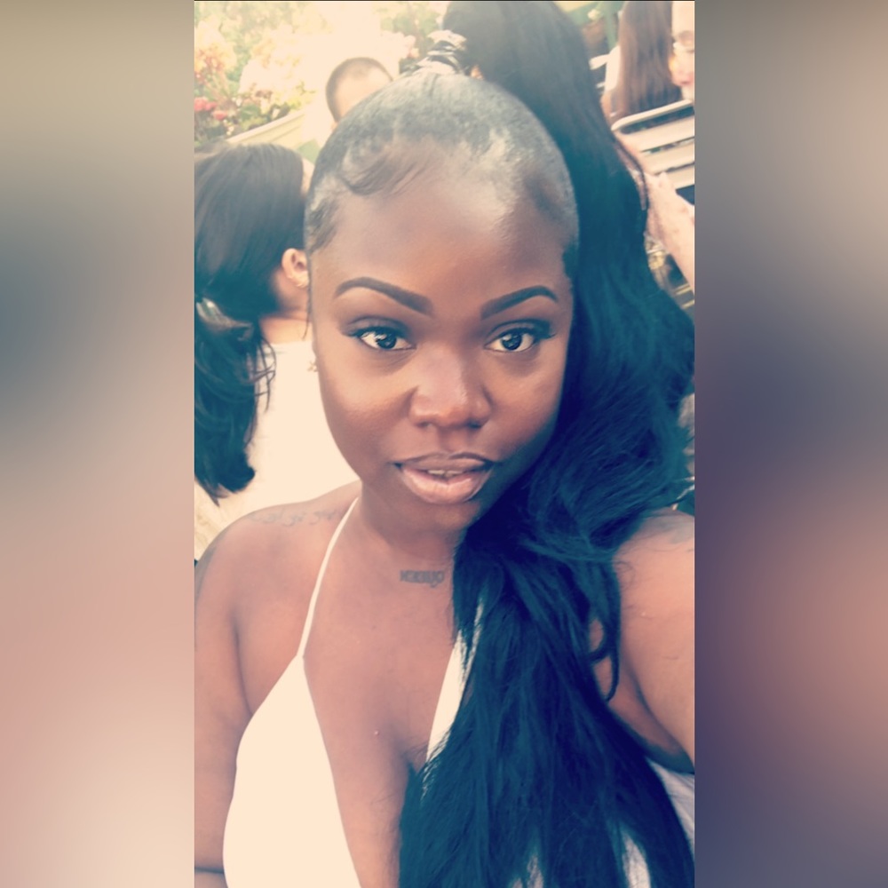 Meet your Posher, Jazmine